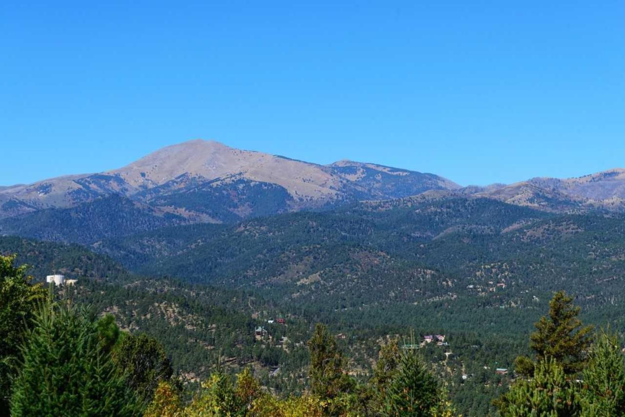 Alpine Cabin, 3 Bedrooms, Deck, Sleeps 8 Ruidoso Eksteriør bilde