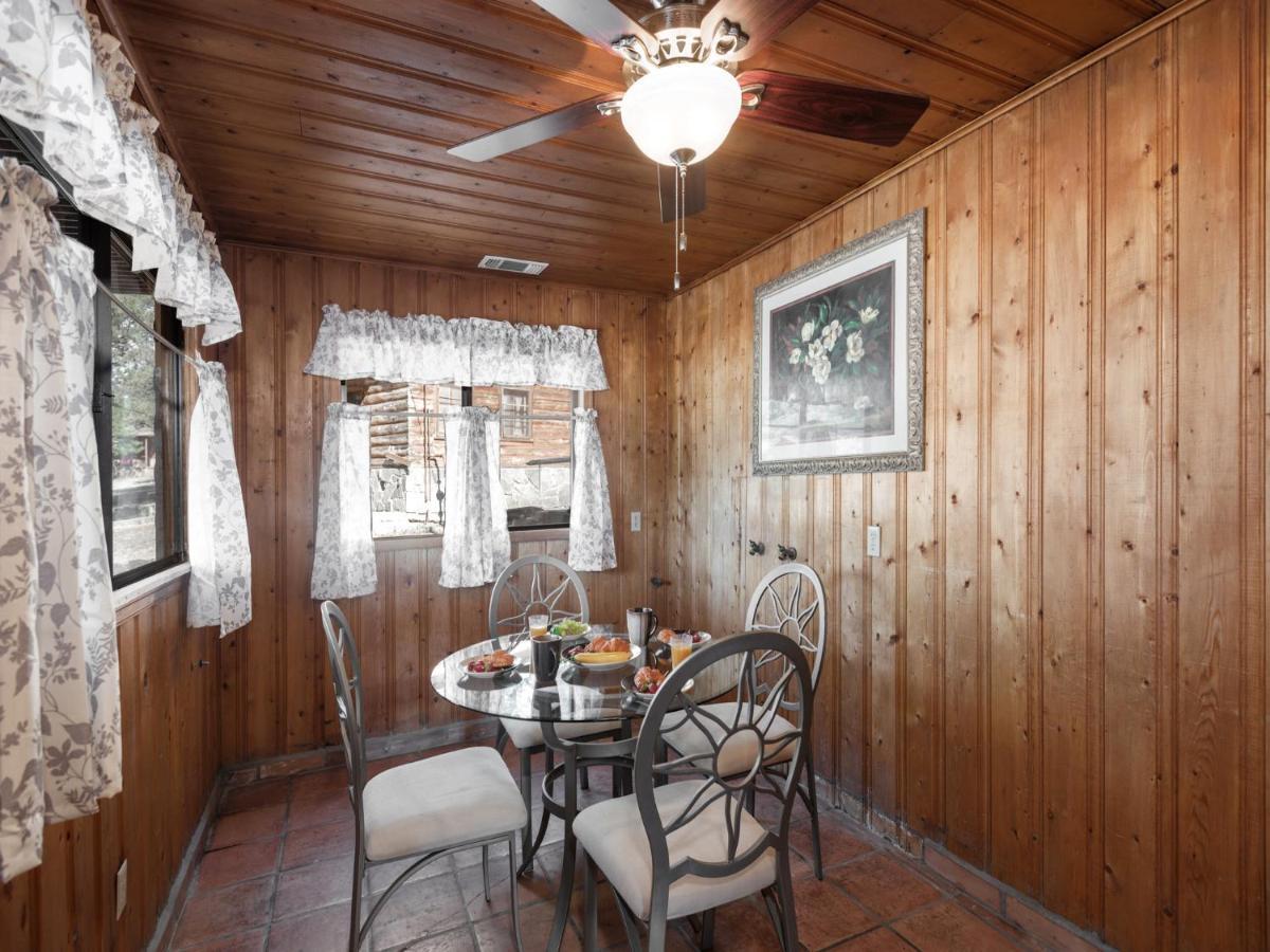 Alpine Cabin, 3 Bedrooms, Deck, Sleeps 8 Ruidoso Eksteriør bilde